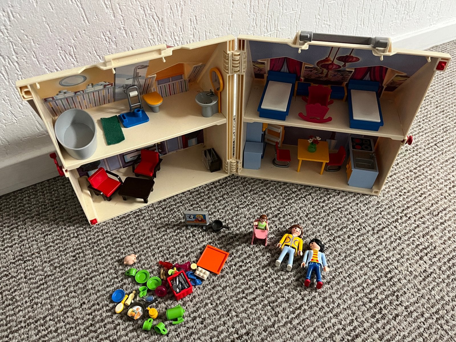 Playmobil Poppenhuis met Meubels en Poppen, Ophalen of Verzenden, Gebruikt