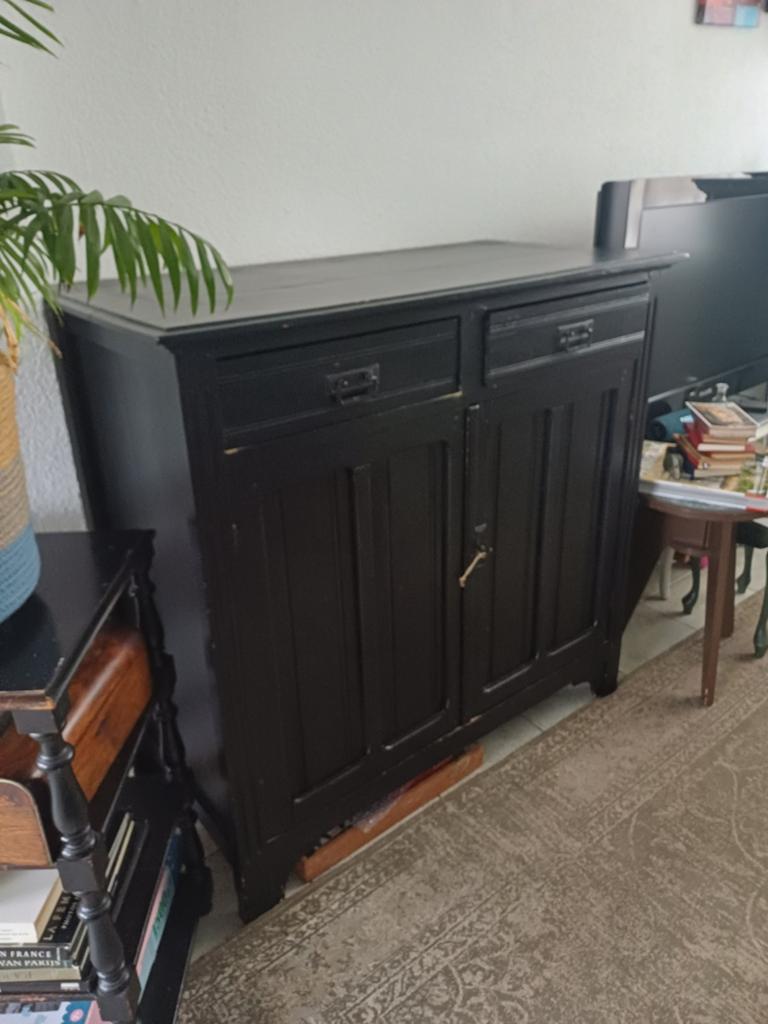 Zwart dressoir brocante met 2 lades en 2 deurtjes, Ophalen