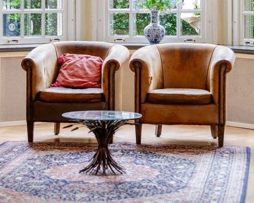 2 Schapenleren club fauteuils - Goede basis voor herstofferi, Huis en Inrichting, Fauteuils, Ophalen, Gebruikt, 50 tot 75 cm, Leer