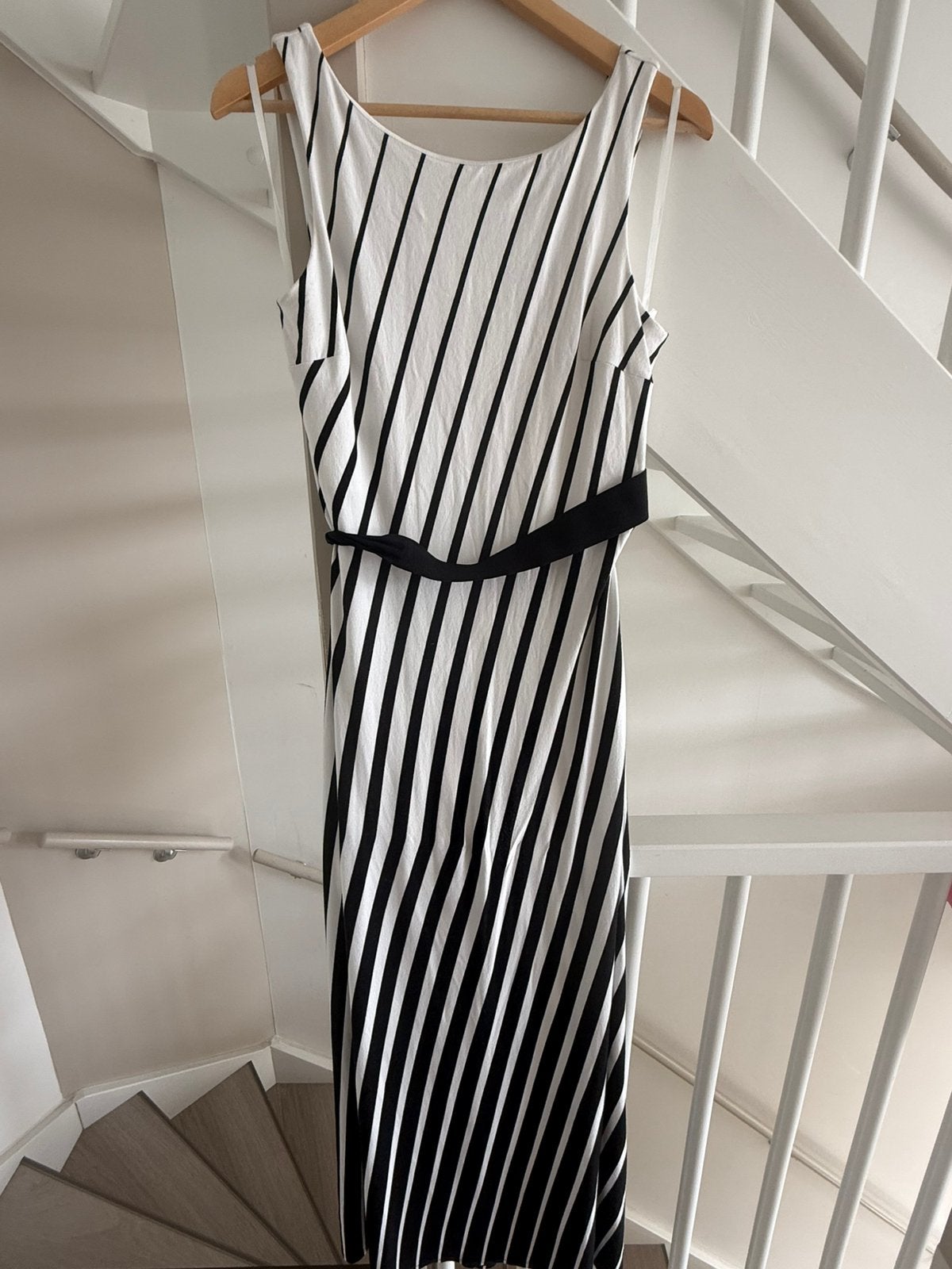 Lange jurk Ann Taylor maat S/36 €5, Kleding | Dames, Jumpsuits, Ophalen of Verzenden, Zo goed als nieuw, Maat 36 (S), Zwart