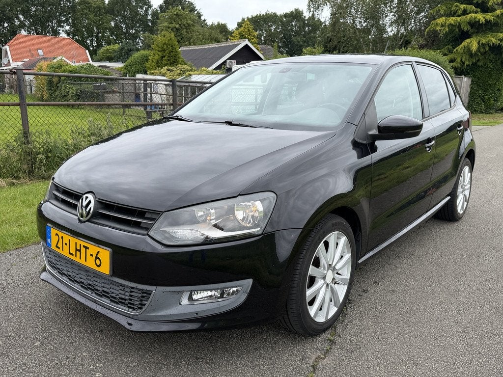Volkswagen Polo 1.4-16V Highline ECC/Cruise/ NL-AUTO! / NIEU, Euro 5, Zwart, 4 cilinders, Zwart