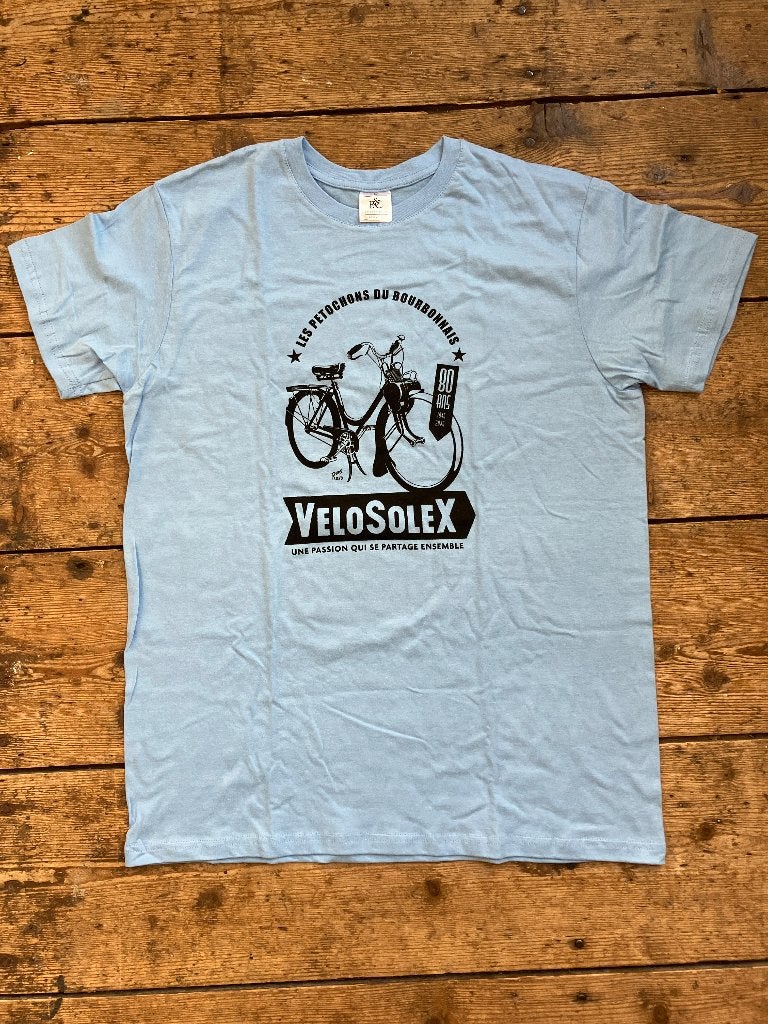 80 Jaar SOLEX VELOSOLEX Yzeure mei 2026 T-shirt maat M NIEUW, Fietsen en Brommers, Brommers | Solex, Ophalen of Verzenden, Nieuw