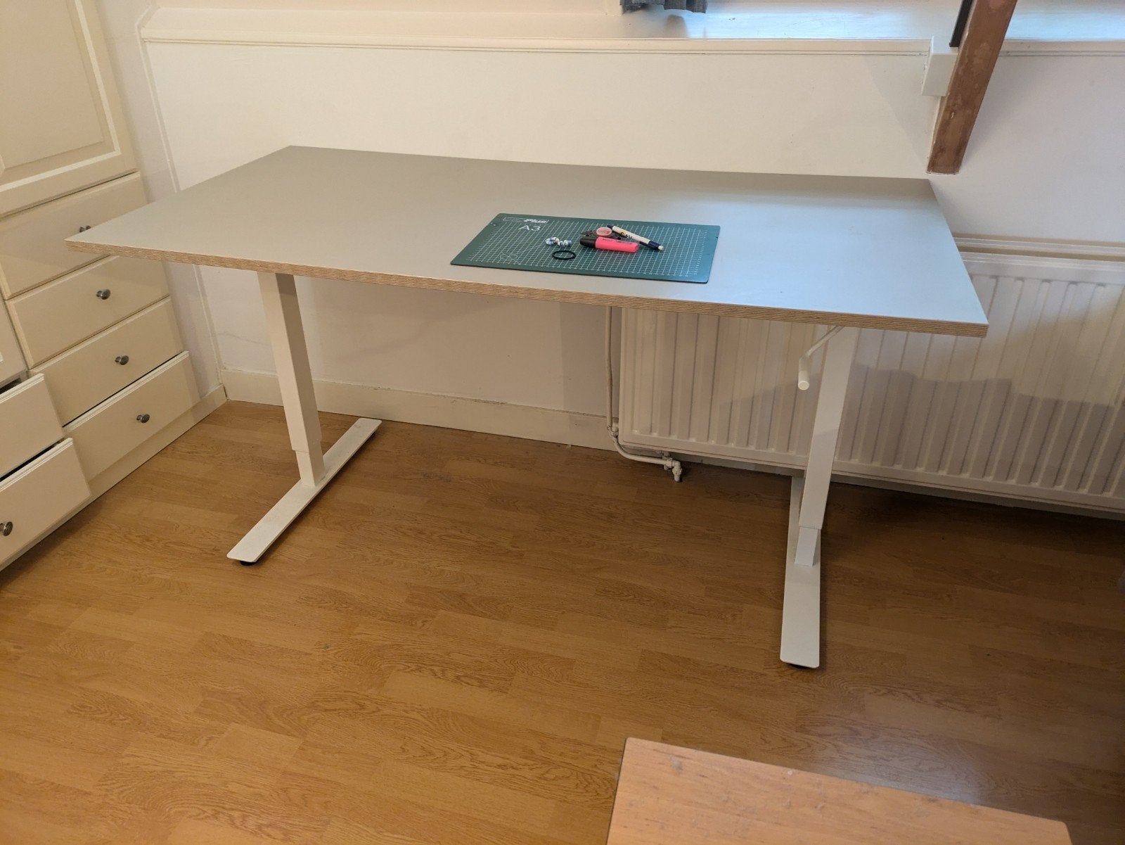 Bureau Ikea Trotten 160 bij 80 verstelbaar, Huis en Inrichting, Ophalen, In hoogte verstelbaar, Gebruikt, IKEA