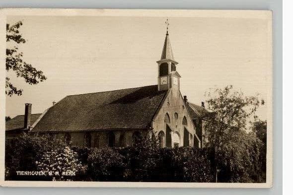 Tienhoven  N.H. Kerk fotokaart st 1936 Reijnhoudt