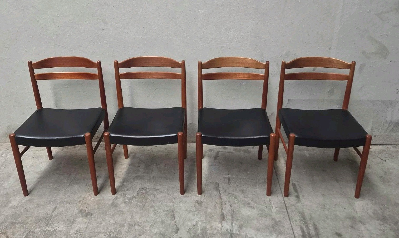 Set van 4 vintage Carl Ewert Eckström (style) stoelen teak, Ophalen