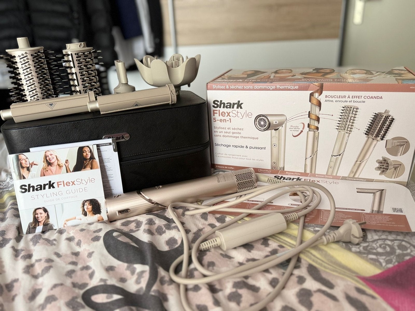 Shark FlexStyle 5-in-1 Föhn en Styler - Zo goed als nieuw, Sieraden, Tassen en Uiterlijk, Ophalen, Zo goed als nieuw, Föhn of Haardroger