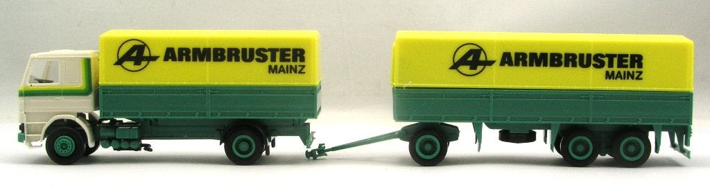 Herpa Scania 143 Armbruster huif  aanhanger., Hobby en Vrije tijd, Ophalen of Verzenden, Zo goed als nieuw, Bus of Vrachtwagen