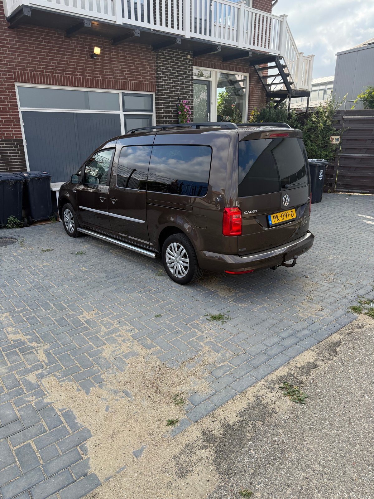 Volkswagen Caddy 1.4 TSI 92KW Maxi Combi AUT 2017 Bruin, Auto's, 1374 kg, 4 cilinders, Bruin, Volkswagen