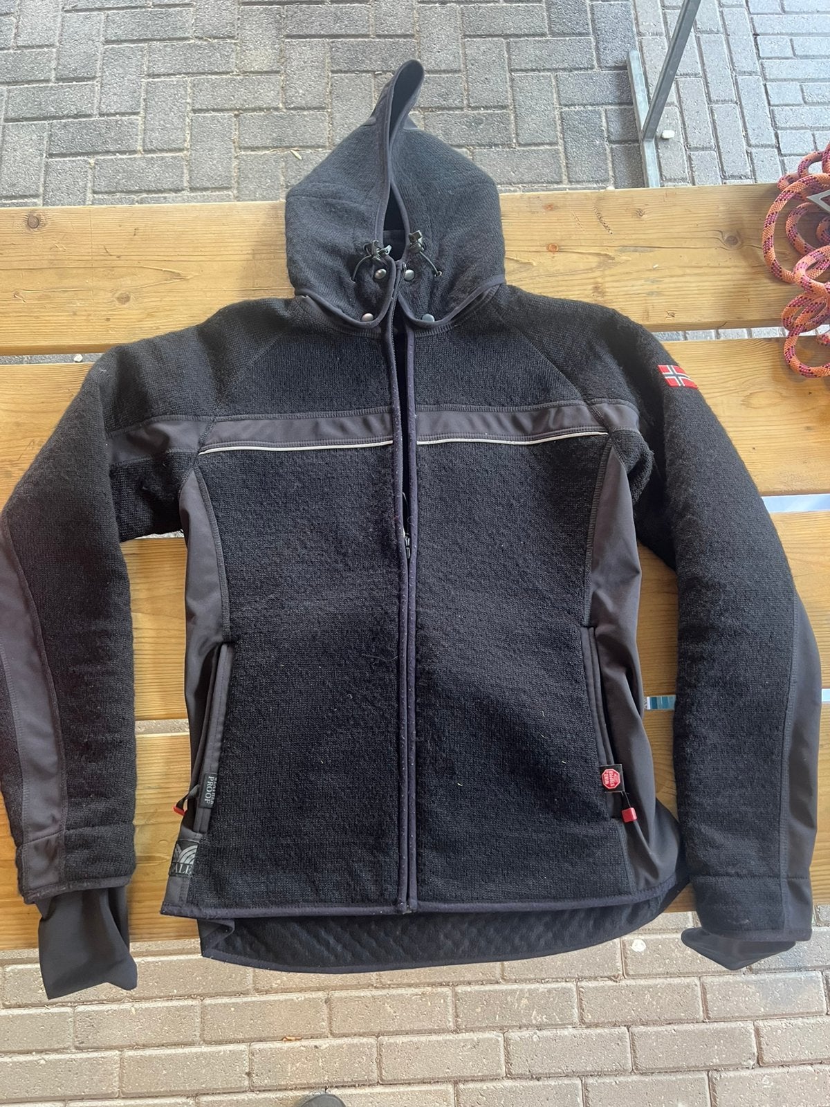 Dale Norway: wollen windstopoer jas, dames maat L, Ophalen of Verzenden, Zo goed als nieuw, Kleding