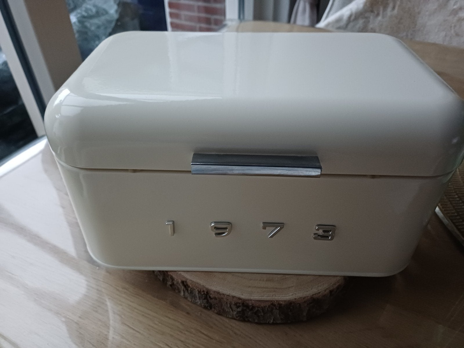 Broodtrommel beige, Huis en Inrichting, Nieuw, Metaal, Broodtrommel, Overige merken