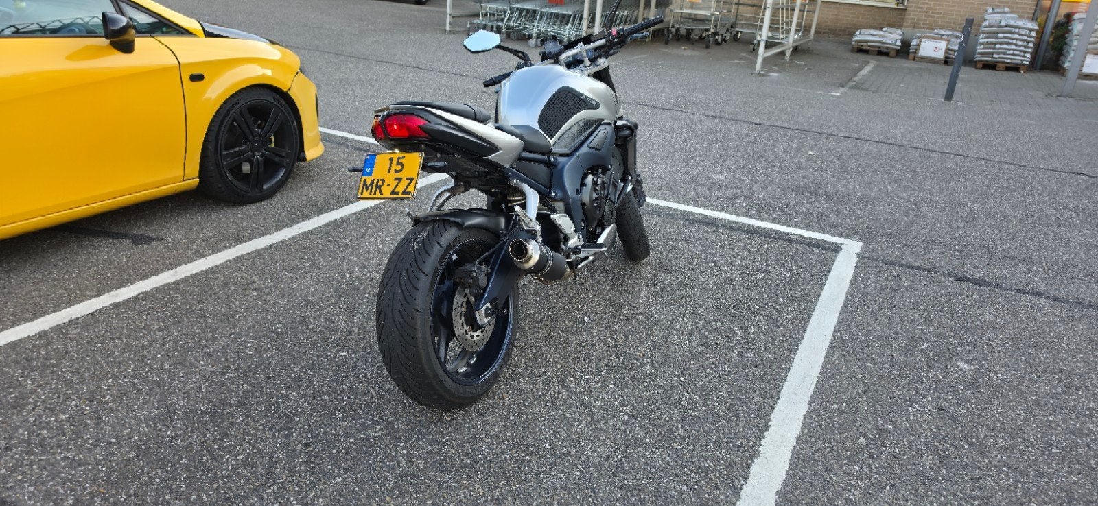 Yamaha FZ1 Naked Bike/1000cc /164 pk/ power commander, Motoren, 4 cilinders, Motorrijbewijs A, Particulier, Naked bike