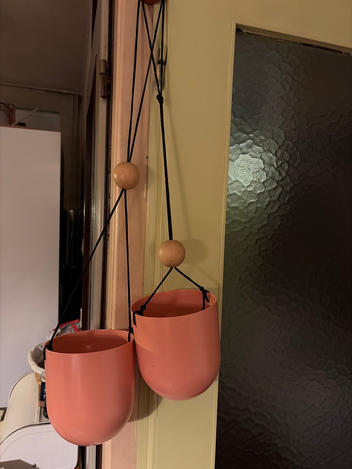 2 roze kunststof hangbloempotten, Tuin en Terras, Ophalen, Kunststof, Gebruikt, Rond