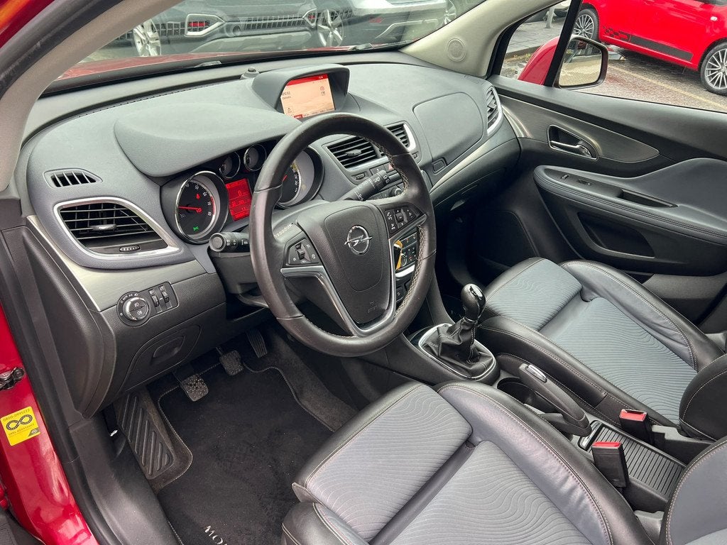 Opel Mokka 1.4 T Cosmo camera, trekhaak, cruise, airco, Voorwielaandrijving, Euro 5, Gebruikt, Zwart