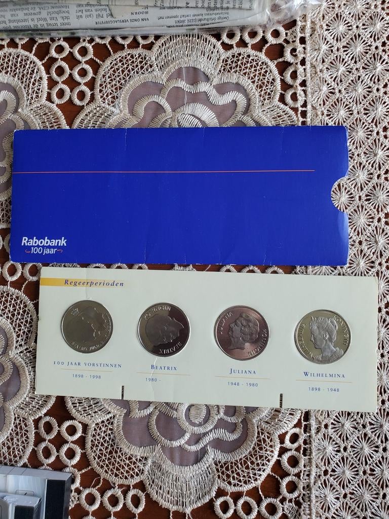 Rabobank 100 Jaar Vorstinnen Muntset, Postzegels en Munten, Ophalen of Verzenden, Koningin Beatrix, Overige waardes, Setje