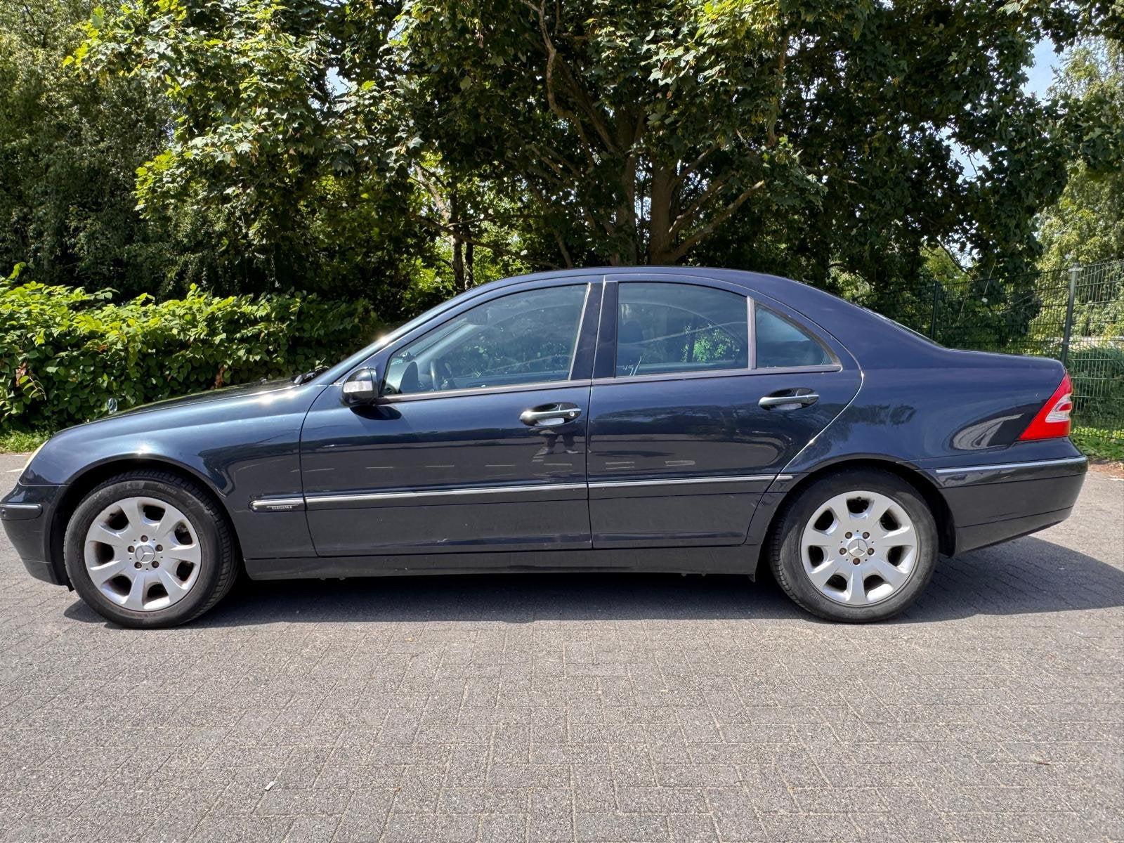 Mercedes-Benz C320 Sedan 2001 Automaat 233124km, Auto's, Automaat, Airconditioning, Blauw, 1465 kg