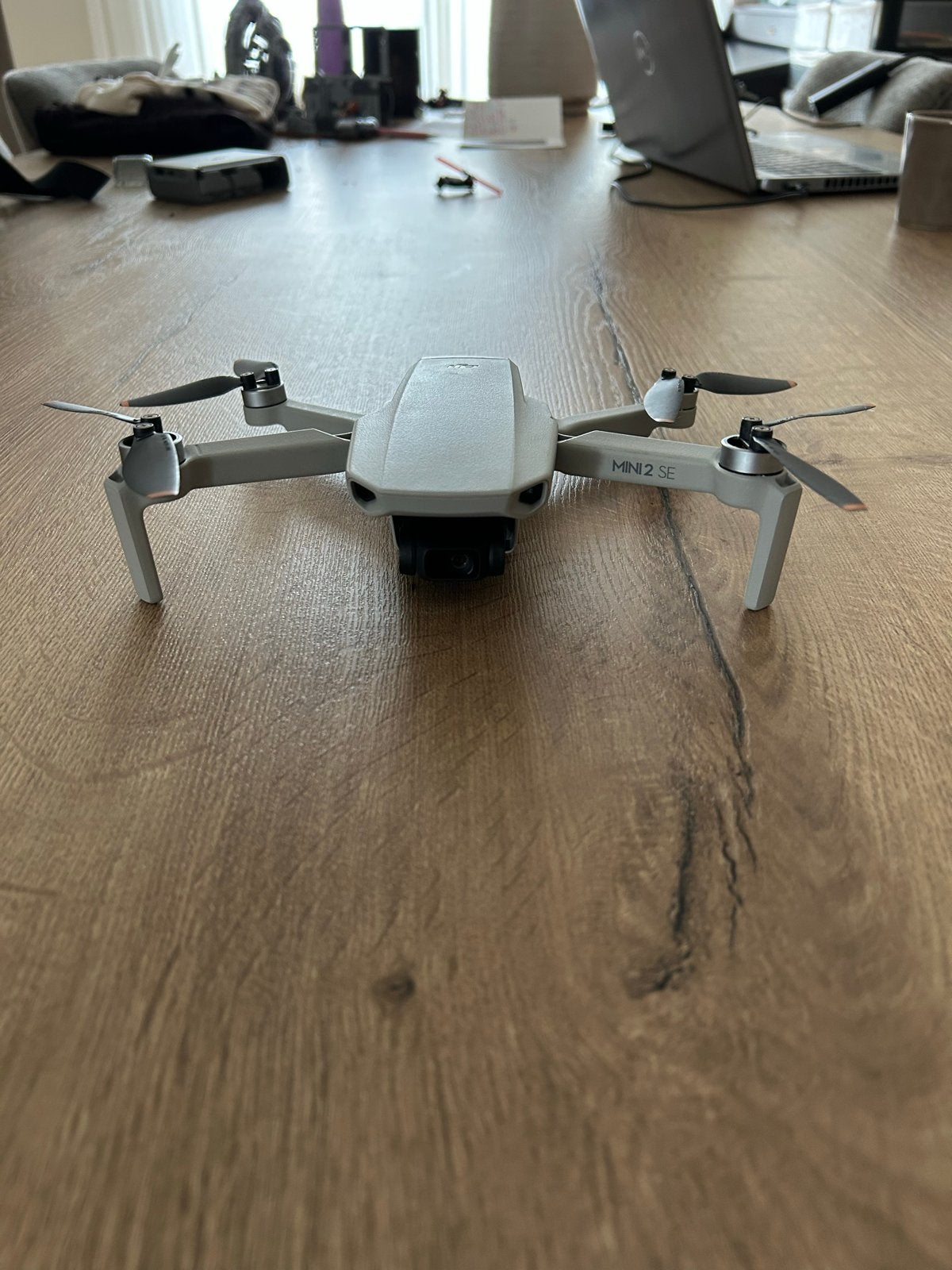 DJI Mini 2 SE Fly More Combo, Cameradrone, Extra accu('s), 5 tot 10 kilometer, Zo goed als nieuw
