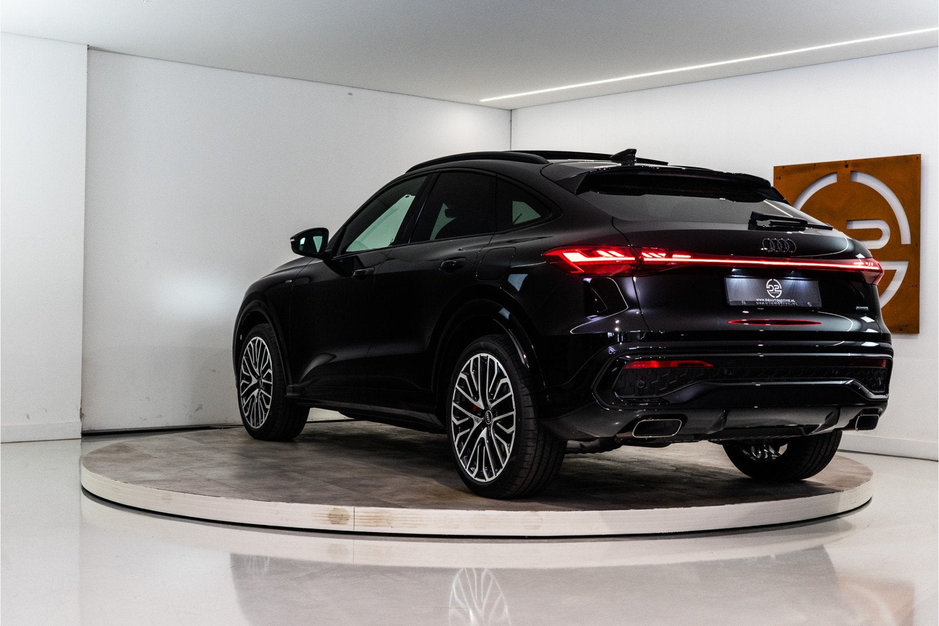 Audi Q5 Sportback e-hybrid 270KW Quattro S Edition 367PK | 2, Auto's, Audi, Automaat, Zwart, 4 cilinders, 38 km/l