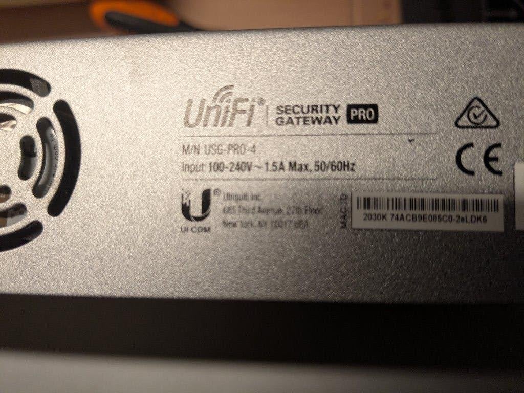 USG-pro-4, Computers en Software, Ophalen of Verzenden, Gebruikt
