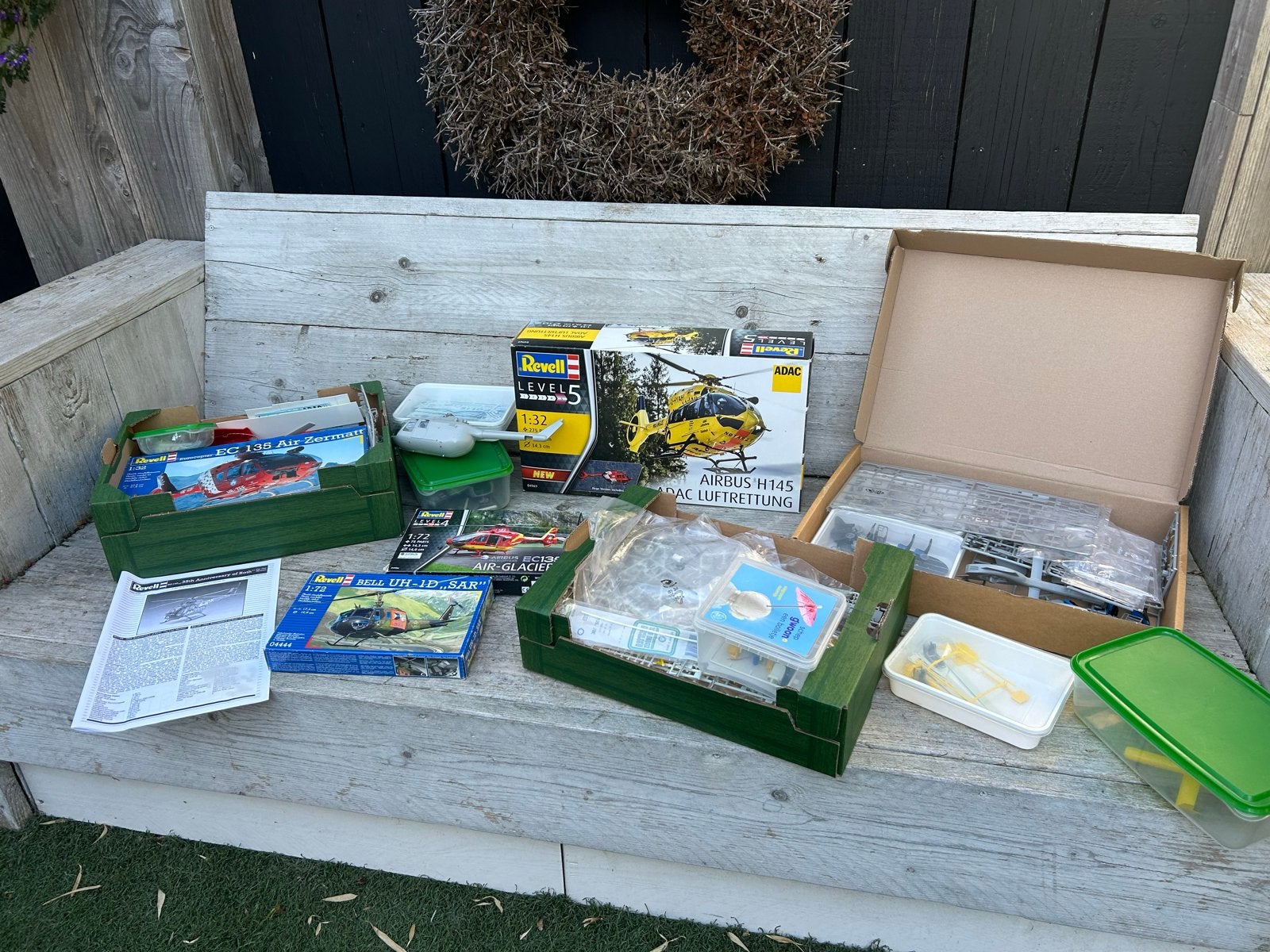 Modelbouw helikopter sets - Revell - Onvoltooid project, Ophalen, 1:72 tot 1:144, Gebruikt, Revell