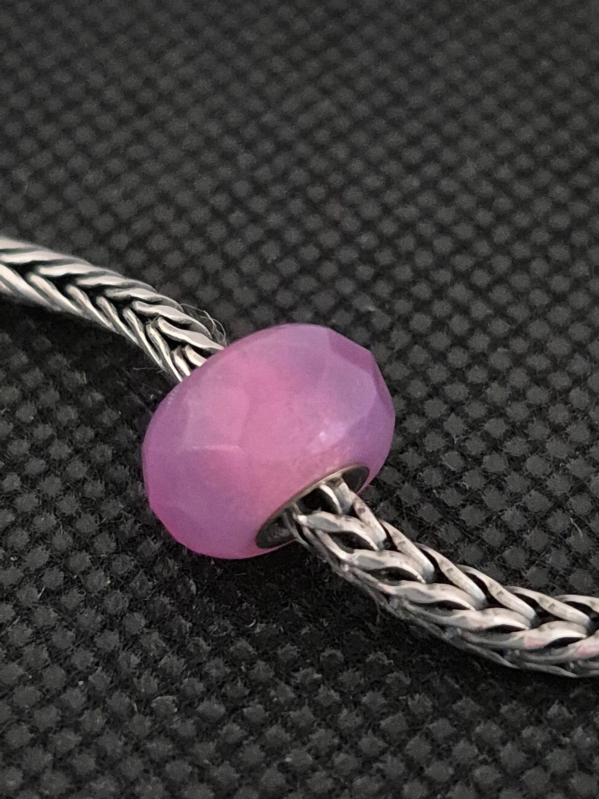 Trollbeads Trollbead oud roze prisma retired, Sieraden, Tassen en Uiterlijk, Bedels, Glas of Kristal, Ophalen of Verzenden, Zo goed als nieuw