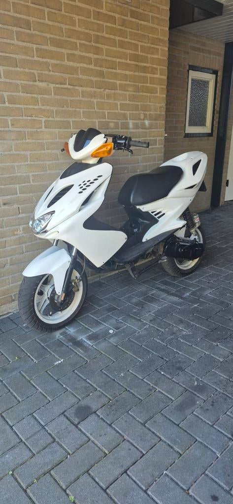 Yamaha aerox (Lees Beschrijving), Fietsen en Brommers, Scooters | Yamaha, Ophalen, Tweetakt, Aerox, Maximaal 45 km/u