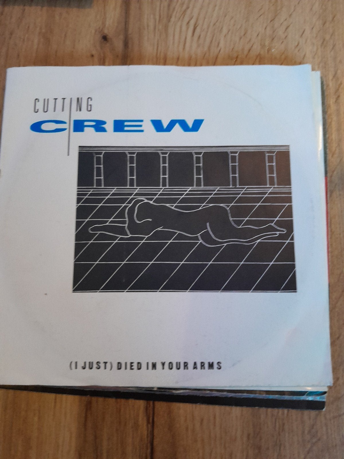 Cutting crew 7 inch died in your arms, Cd's en Dvd's, Ophalen of Verzenden, Zo goed als nieuw, Pop