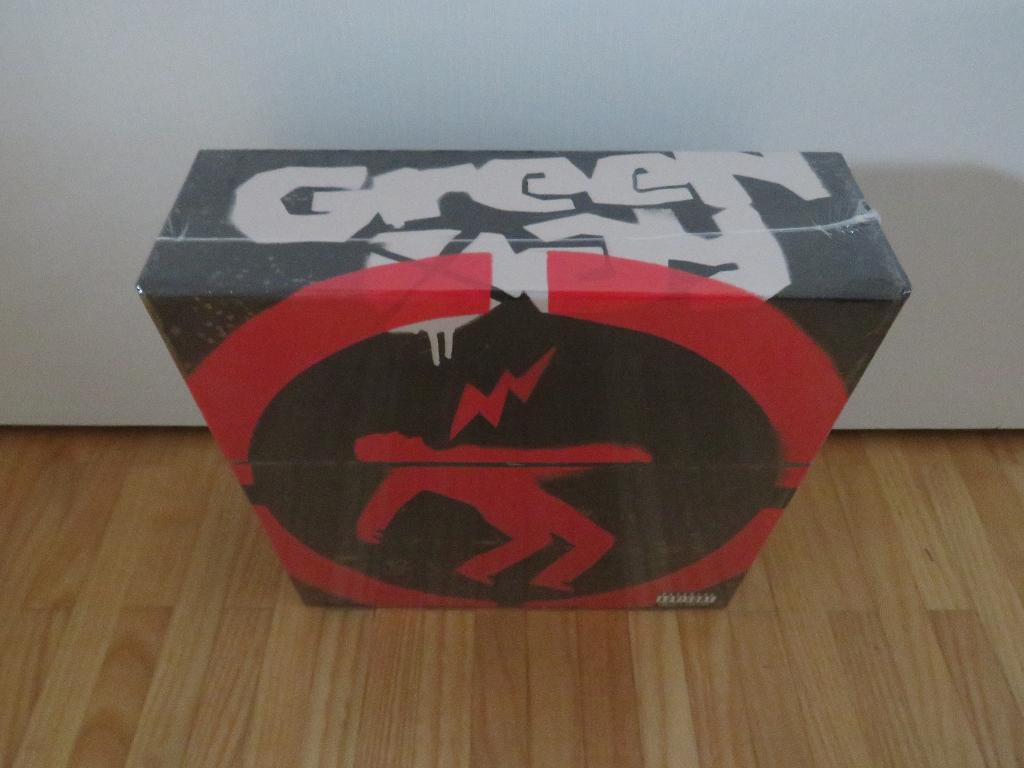 GREEN DAY Ultimate Collectors 7inch Vinyl Singles Box SEALED, 7 inch, Boxset, Ophalen of Verzenden, Nieuw in verpakking