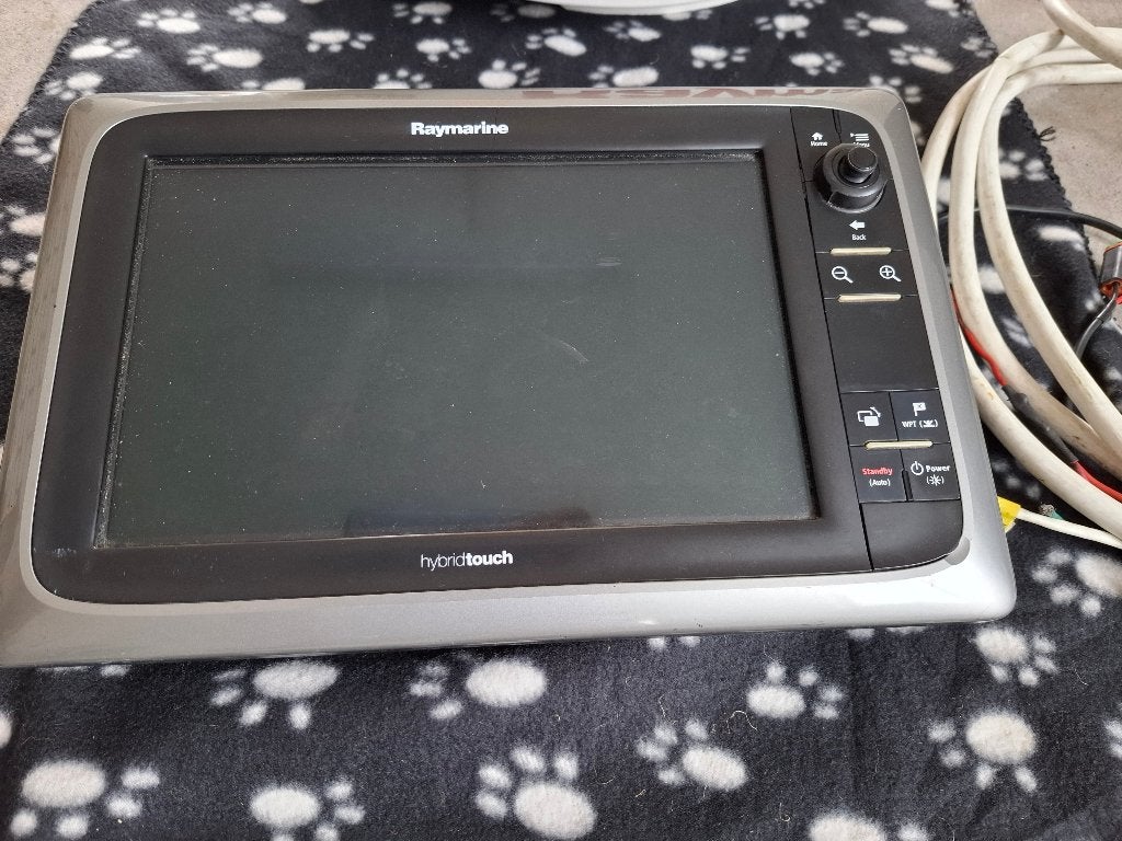 Te Koop Raymarine e127 plotter met Raymarine HD Color Radar, Ophalen, Gebruikt, Kaartplotter of Fish Finder