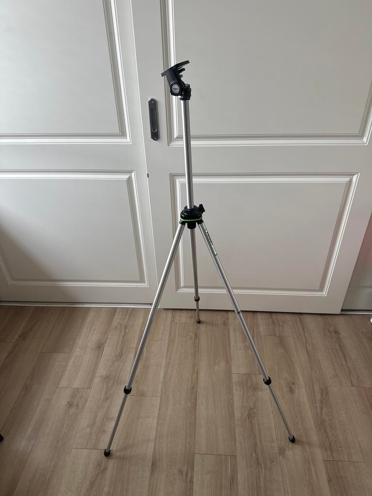 Velbon statief ME-3 aluminium, Audio, Tv en Foto, Fotografie | Statieven en Balhoofden, Ophalen, Gebruikt, Driepoot, 150 tot 175 cm