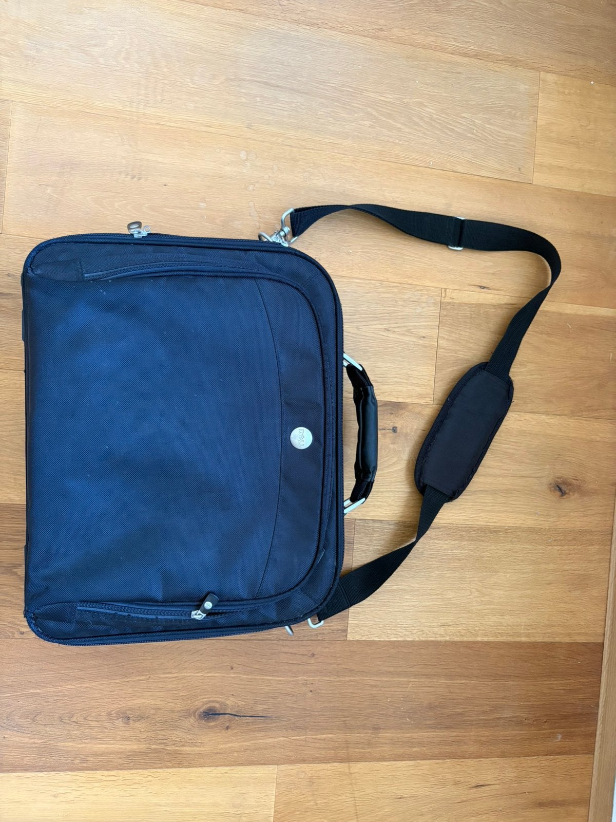Dell laptop-tas, Computers en Software, Laptoptassen, Ophalen, 15 inch, Schouderband, Zo goed als nieuw