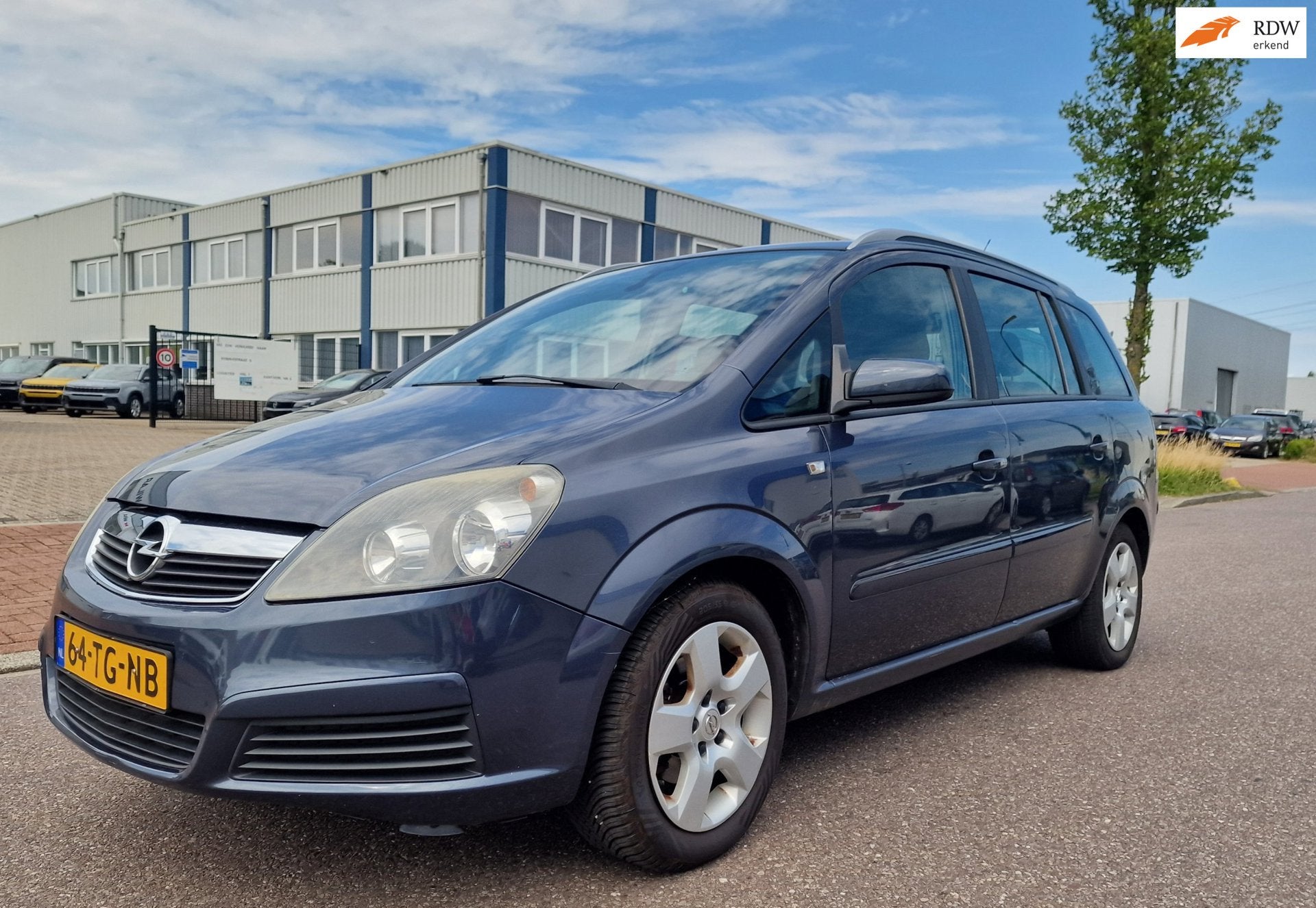 Opel Zafira 1.8 Executive 7 PERS AIRCO CRUISE TREKHAAK 2 X S, Gebruikt, 4 cilinders, Origineel Nederlands, Grijs