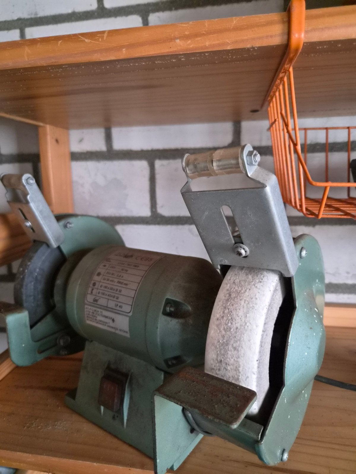 Dubbele bank slijpmachine ., Ophalen of Verzenden, Zo goed als nieuw, Minder dan 700 watt, Werkbankslijpmachine