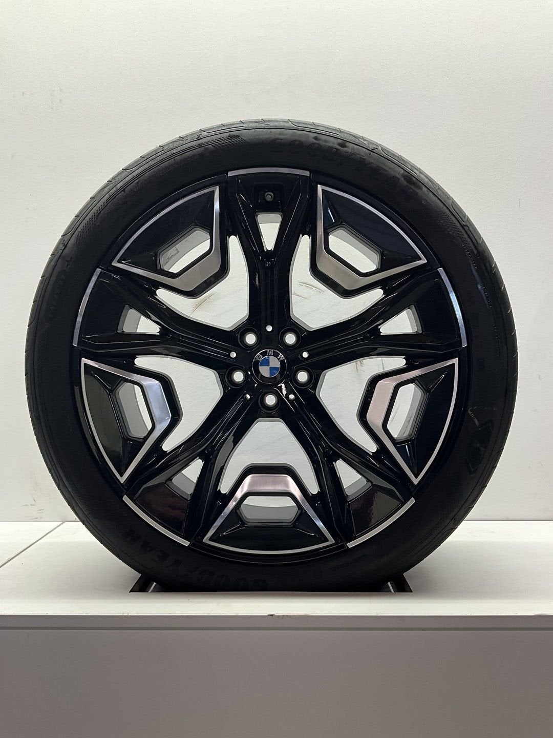 22” BMW IX I20 VELGEN ZOMERBANDEN ORIG SET TPMS 1020, Gebruikt, -, 275 mm, -