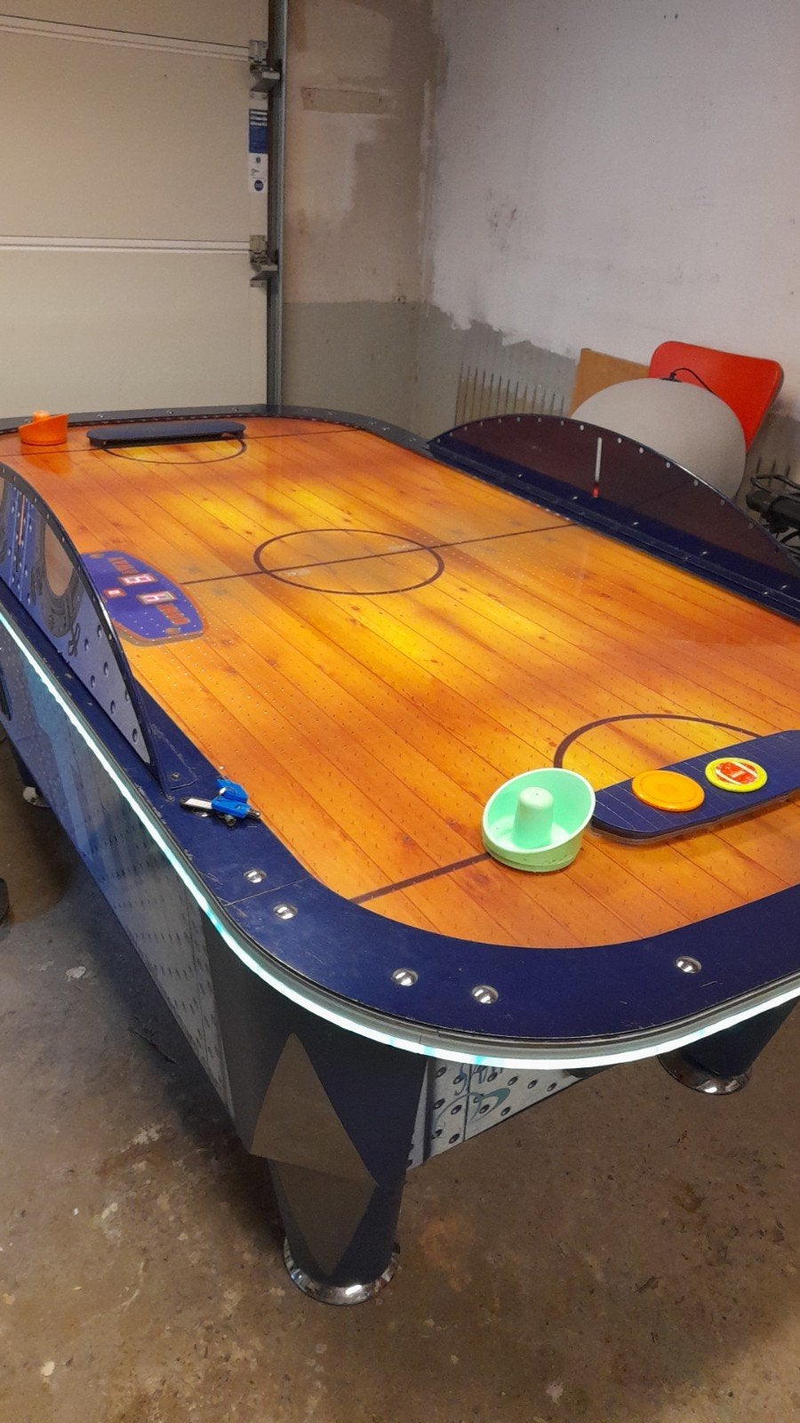 Airhockey Sam met muntinworp i.z.g.st, Ophalen, Zo goed als nieuw