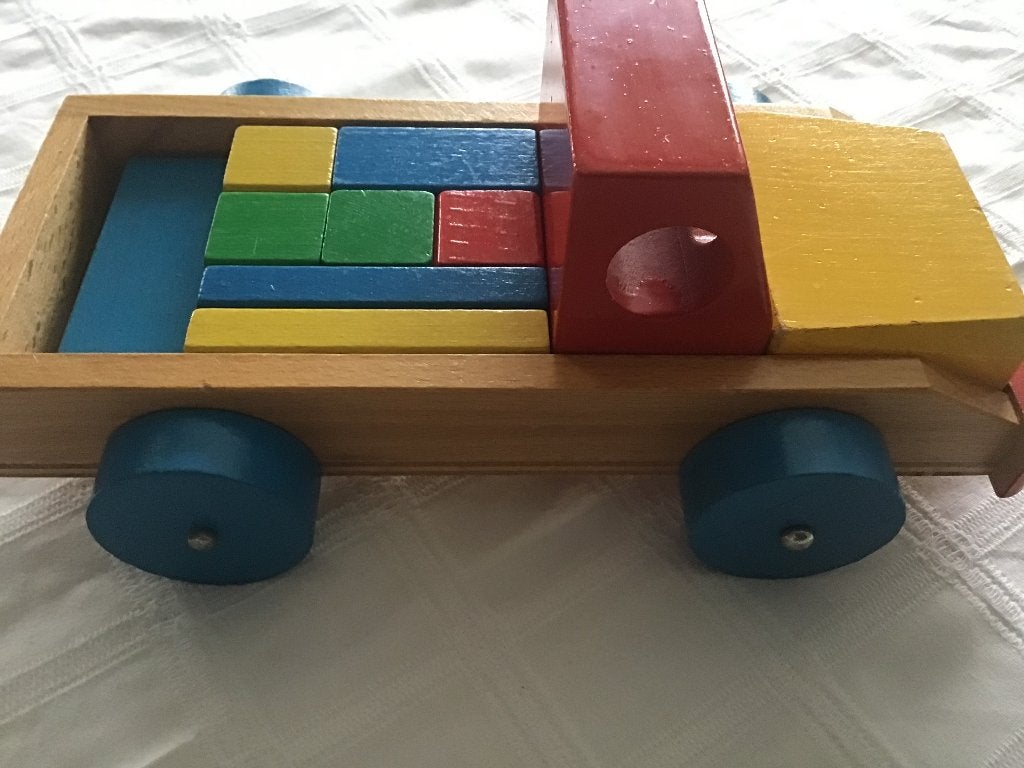 Houten vrachtwagen, Kinderen en Baby's, Speelgoed | Houten speelgoed, Ophalen of Verzenden, Gebruikt, Overige typen