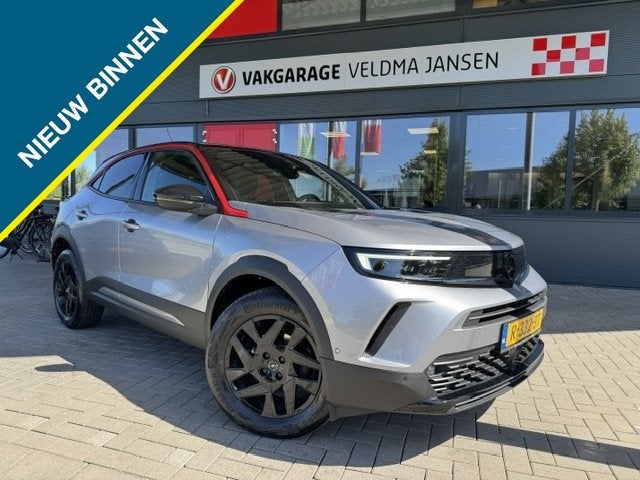 Opel Mokka 1.2 GS LINE 101 PK VAN 1e EIGENAAR (bj 2022), Auto's, Voorwielaandrijving, Gebruikt, Euro 6, 1199 cc