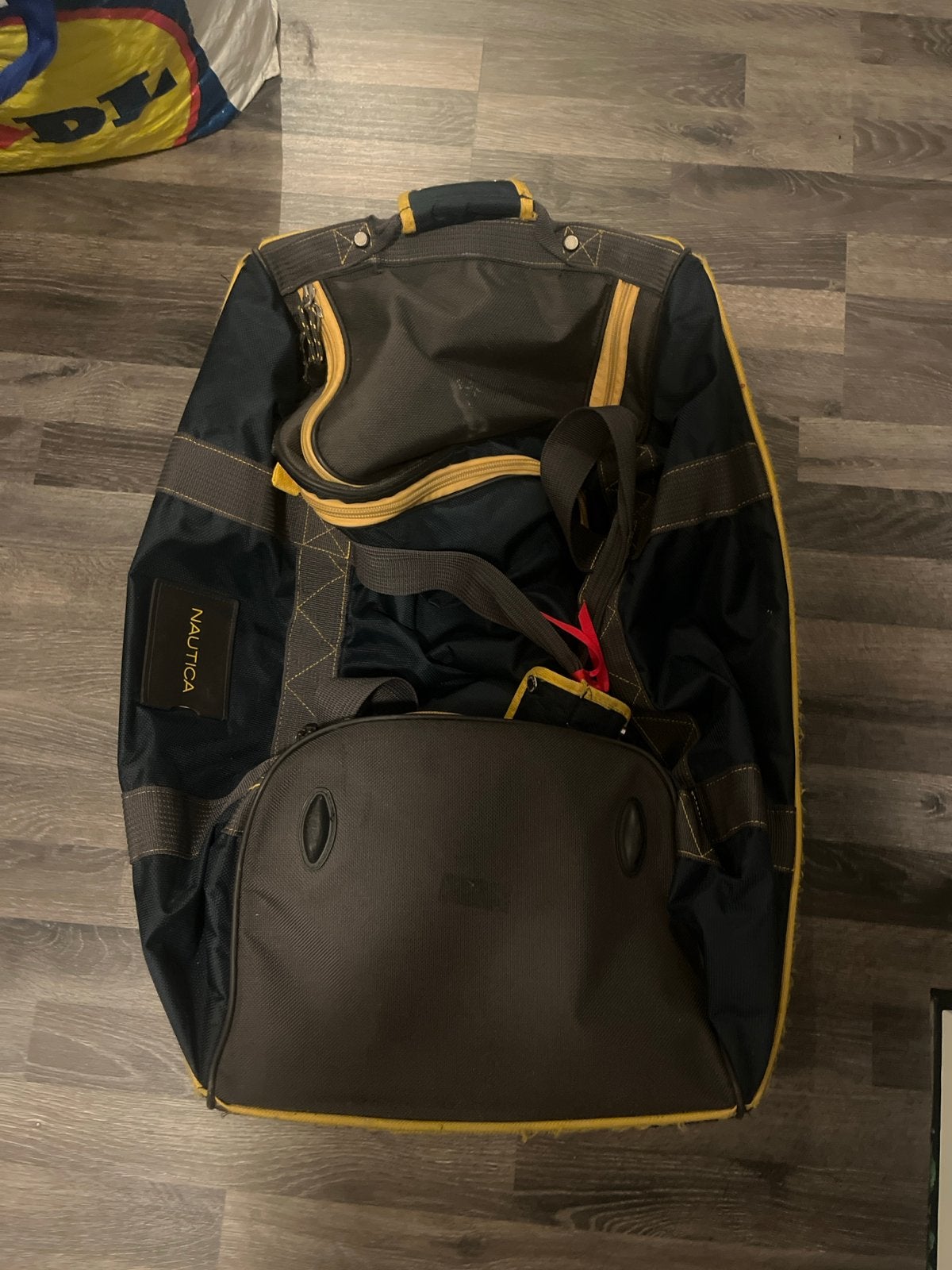 Nautica reistas met wieltjes en uitschuifbare handgreep, Ophalen, 30 cm of meer, Gebruikt, Blauw