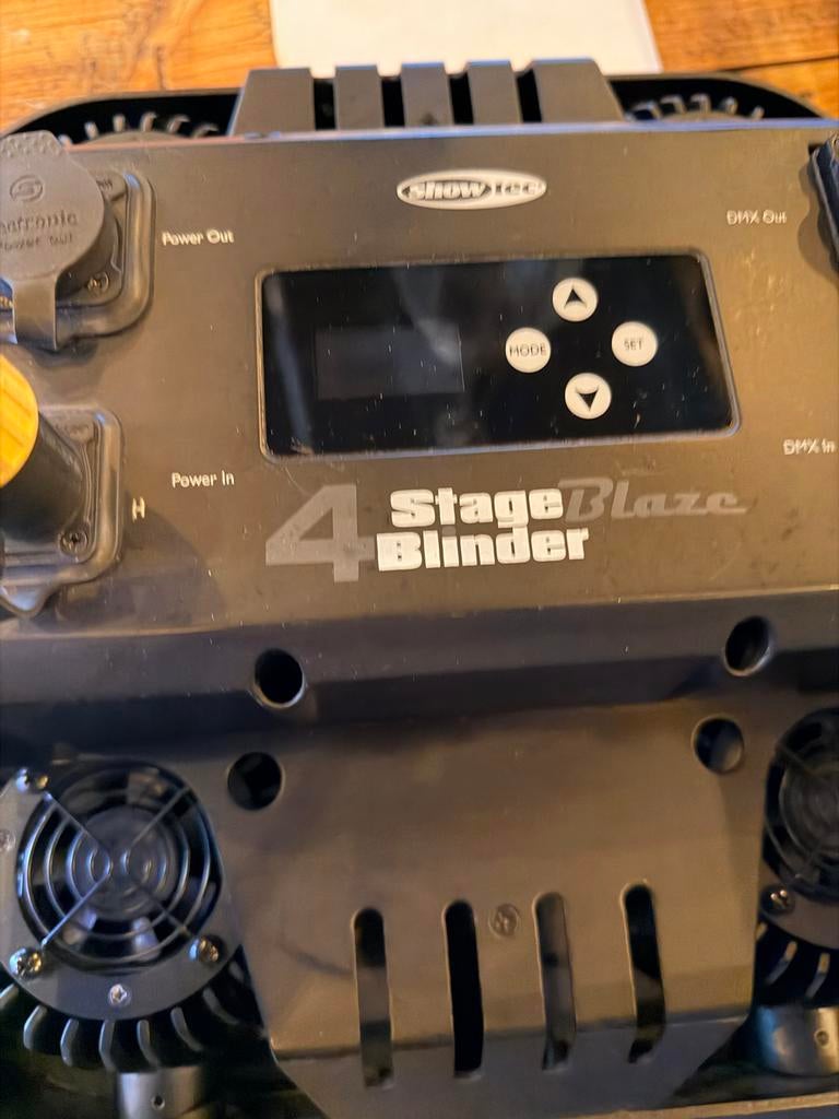 Showtec Stage Blinder 4 - voeding defect, Ophalen, Gebruikt, Licht