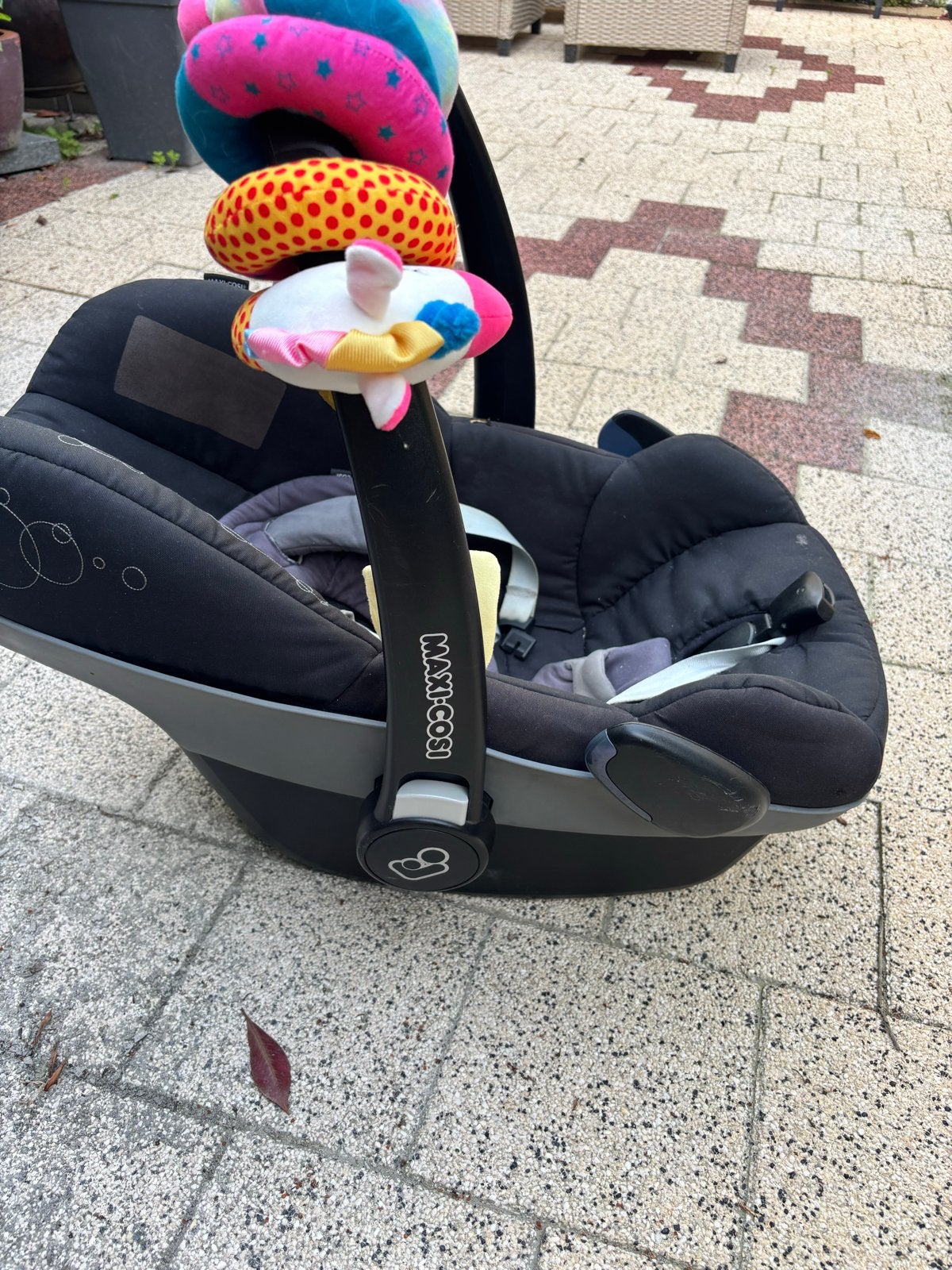 Maxi-Cosi Pebble autostoel met speelboog, Ophalen, Zijbescherming, 0 t/m 13 kg, Maxi-Cosi