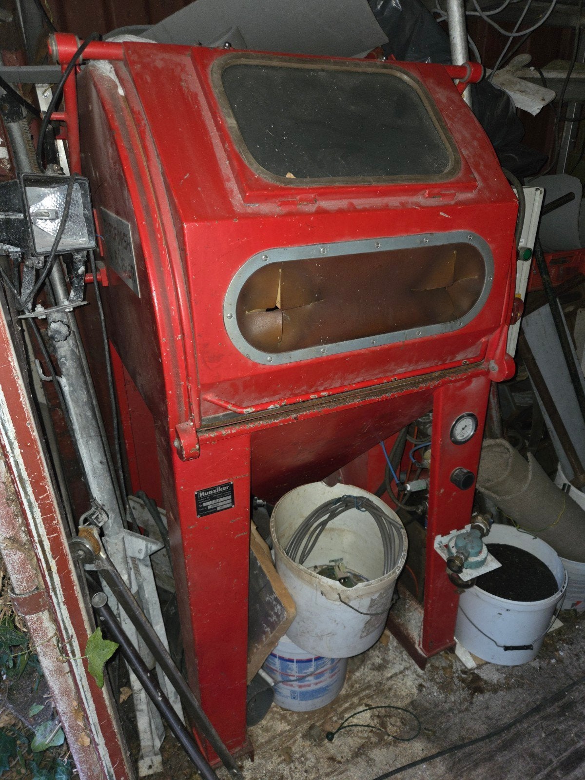 Hunziker ST 700 PS Straalcabine met afzuiging, krachtstroom, Ophalen