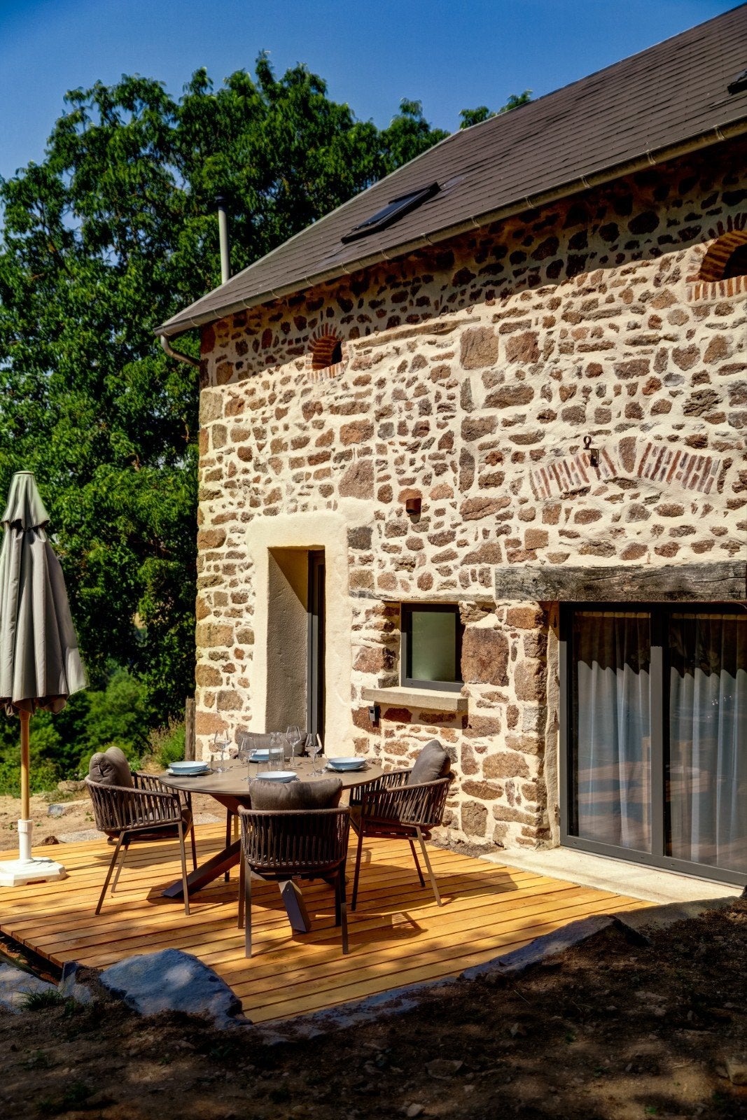 Kom genieten van de rust en ruimte in de Franse Auvergne!, Zwembad, Landelijk