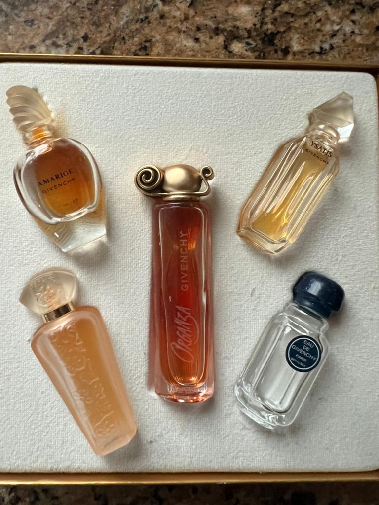 Givenchy parfum collectie. Nooit gebruikt., Ophalen of Verzenden, Zo goed als nieuw, Parfumfles