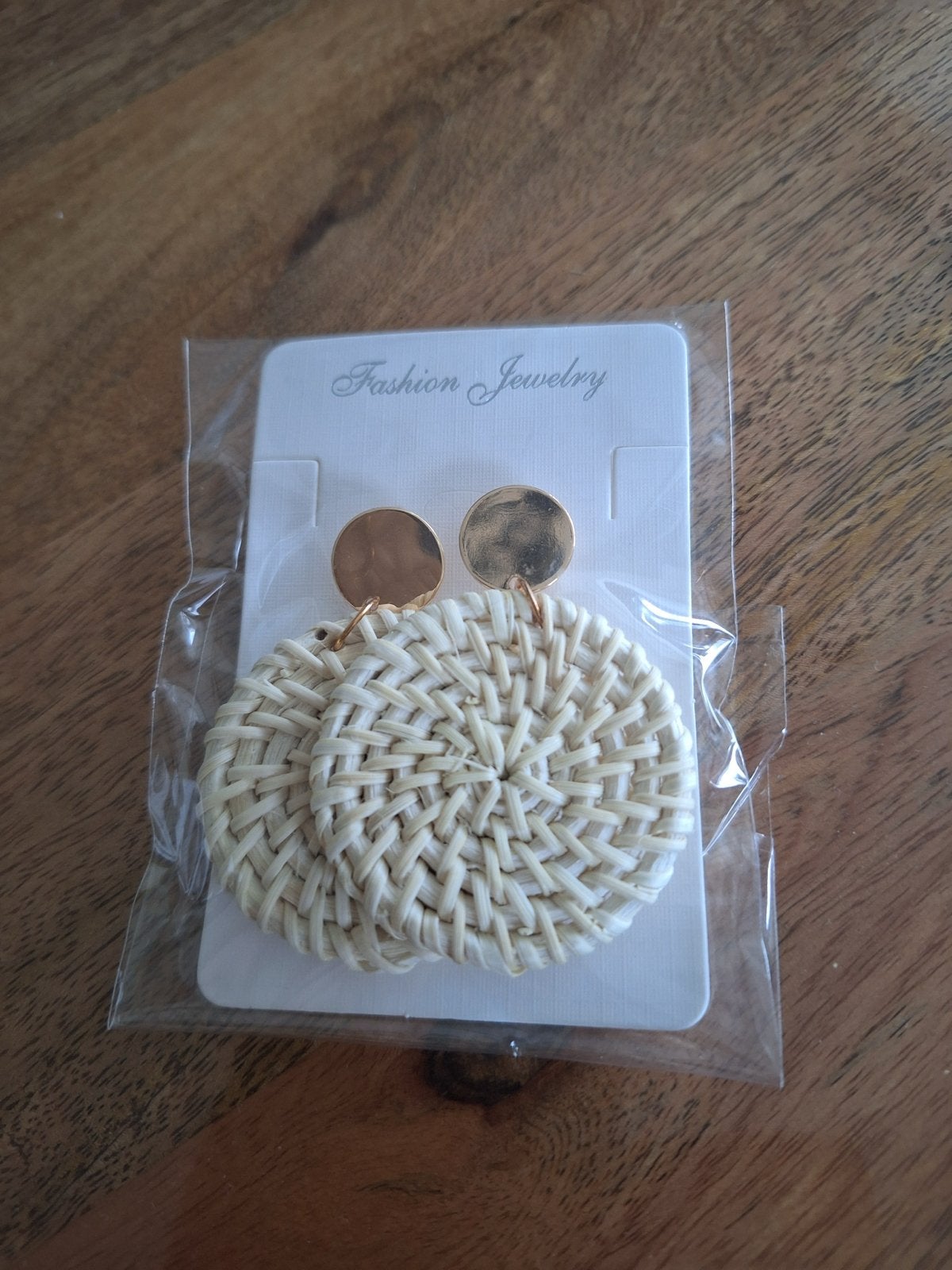 Nieuwe oorbellen, Ophalen of Verzenden