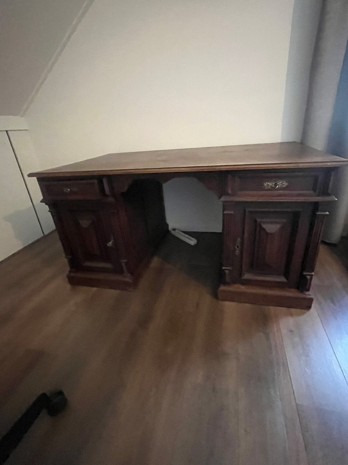 Bureau, Ophalen