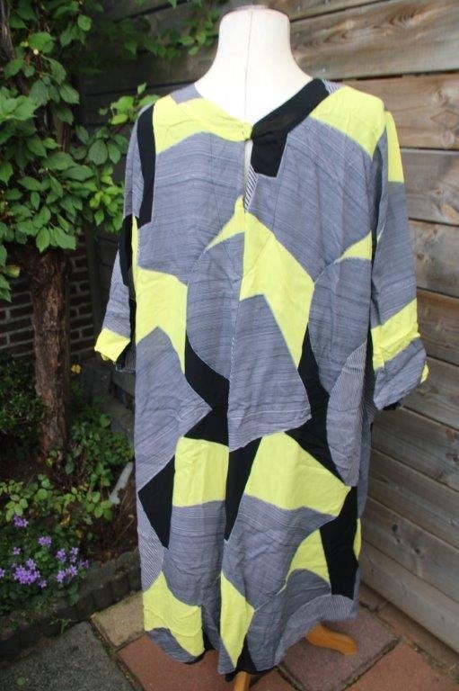 Jurk zwart/ geel/ grijs Ophilia mt 5 (52-54) Vaste prijs, Kleding | Dames, Ophalen of Verzenden, Zo goed als nieuw, Ophilia, Jurk