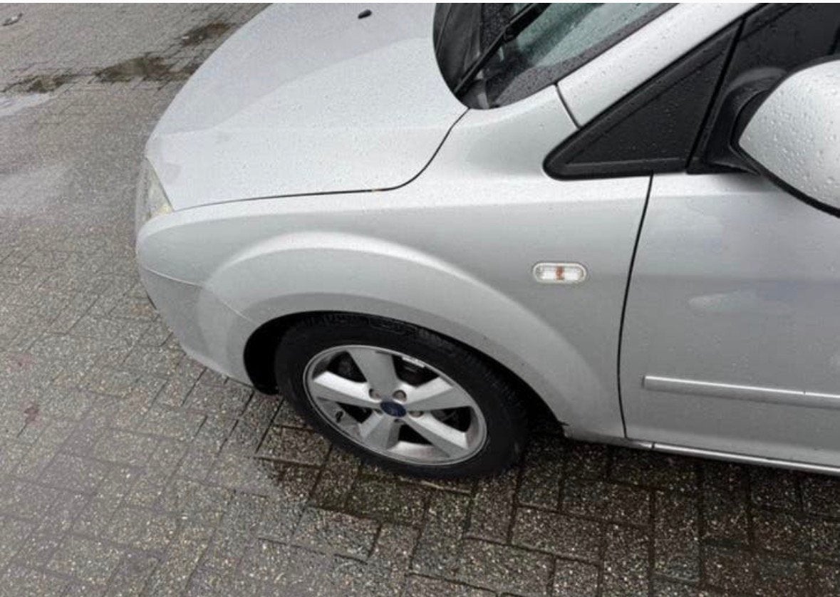 Gezocht Voorscherm Ford Focus 2007 MoondustSilver Bestuurder, Auto-onderdelen, Ophalen, Voor, Ford, Spatbord