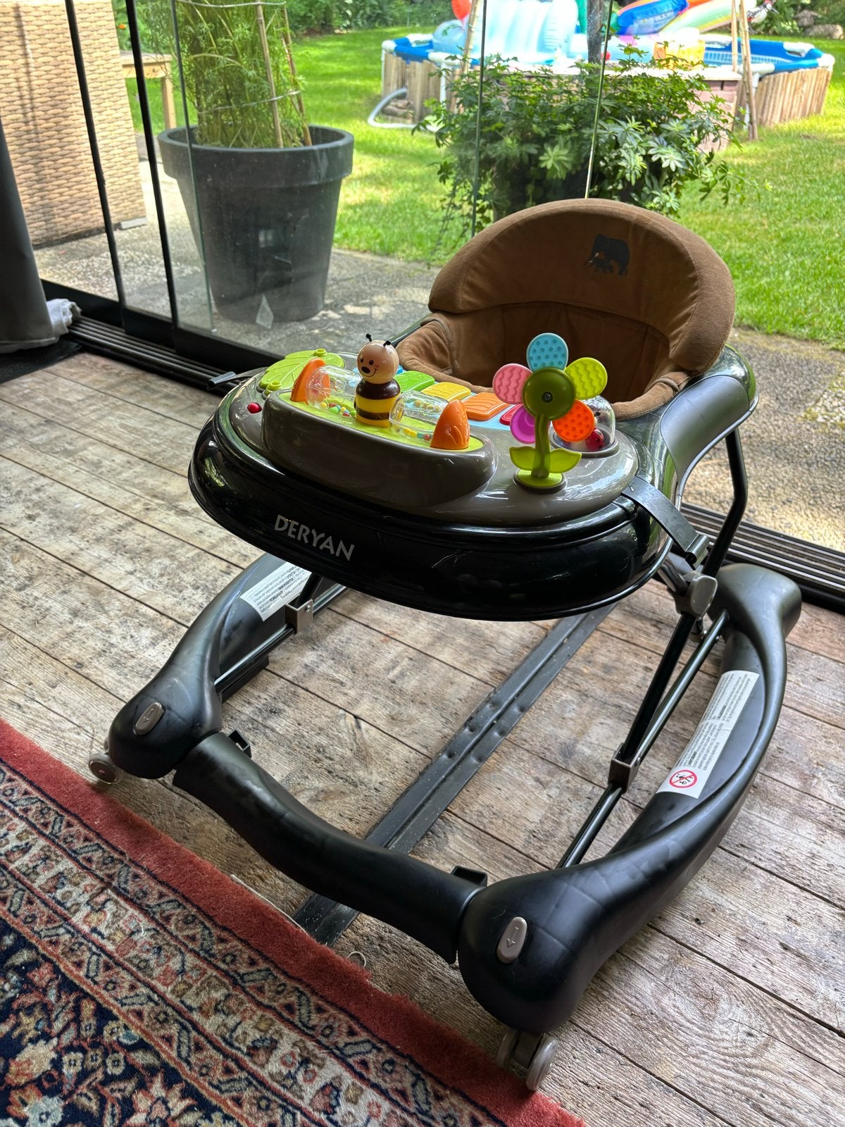 Deryan Babywalker met speelblad, Ophalen, Zo goed als nieuw