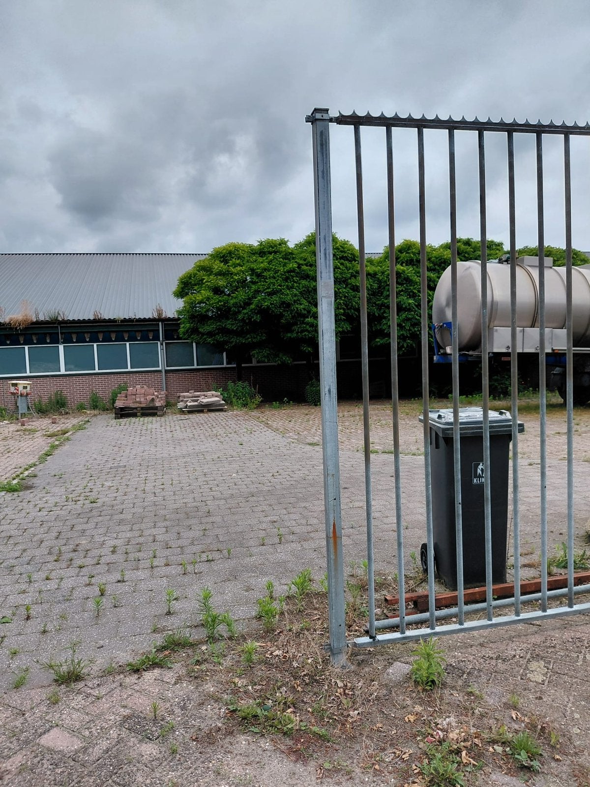 Stalen poorten en hekwerk inclusief palen tekoop!, Tuin en Terras, Tuinhekken en Hekwerk, Ophalen, IJzer