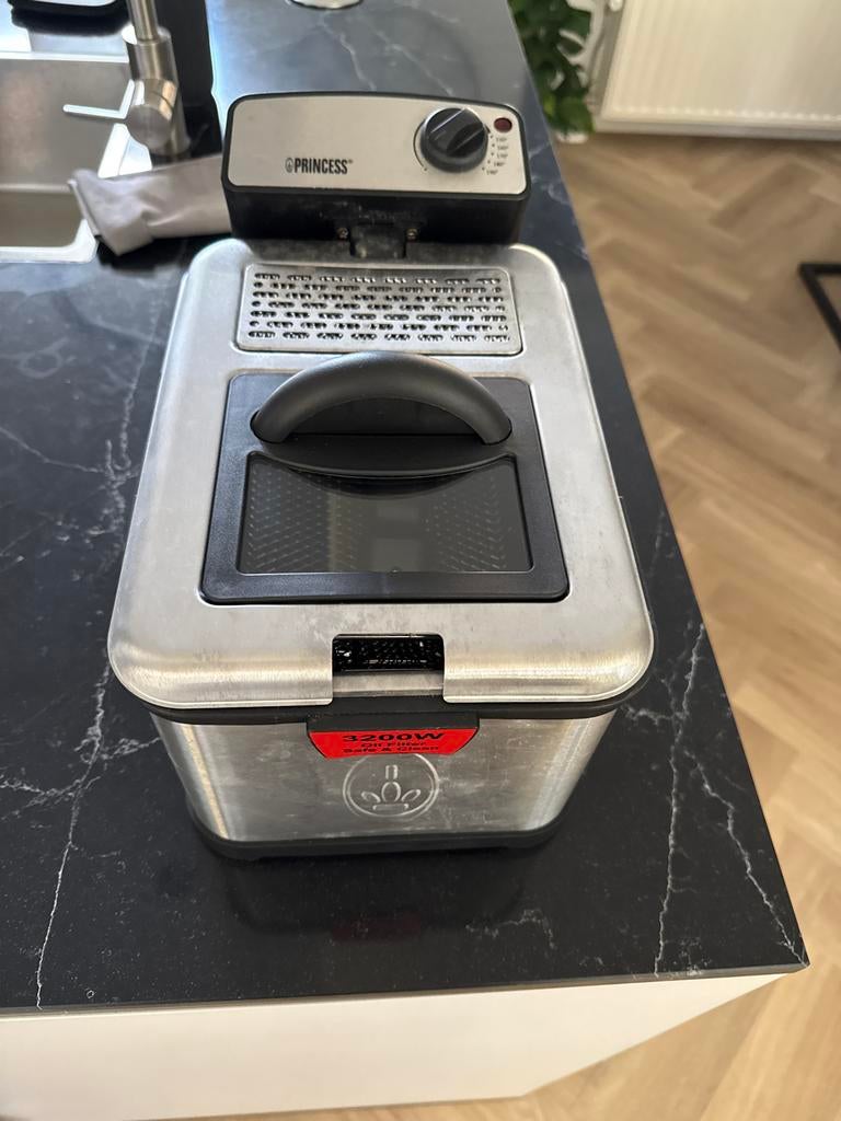 Princess Superior Friteuse 3200W - Zo goed als nieuw, Witgoed en Apparatuur, Frituurpannen, Zo goed als nieuw, 2 tot 3 liter, Uitneembare binnenpan