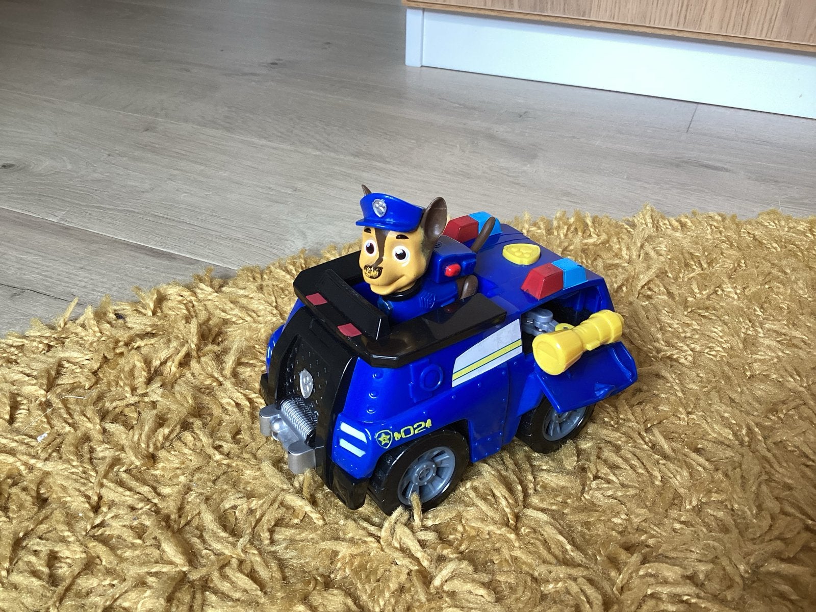 Paw Patrol Chase Politieauto met figuur, Ophalen of Verzenden, Zo goed als nieuw